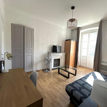 T1 Plein Centre Au 13 Cours Paoli Wifi Gratuit Calme Lumineux קורטה