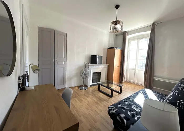 T1 Plein Centre Au 13 Cours Paoli Wifi Gratuit Calme Lumineux Corte (Corsica)